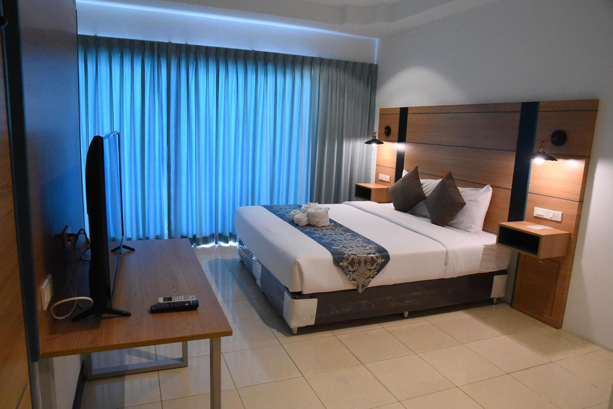 The Base Inn باتايا المظهر الخارجي الصورة
