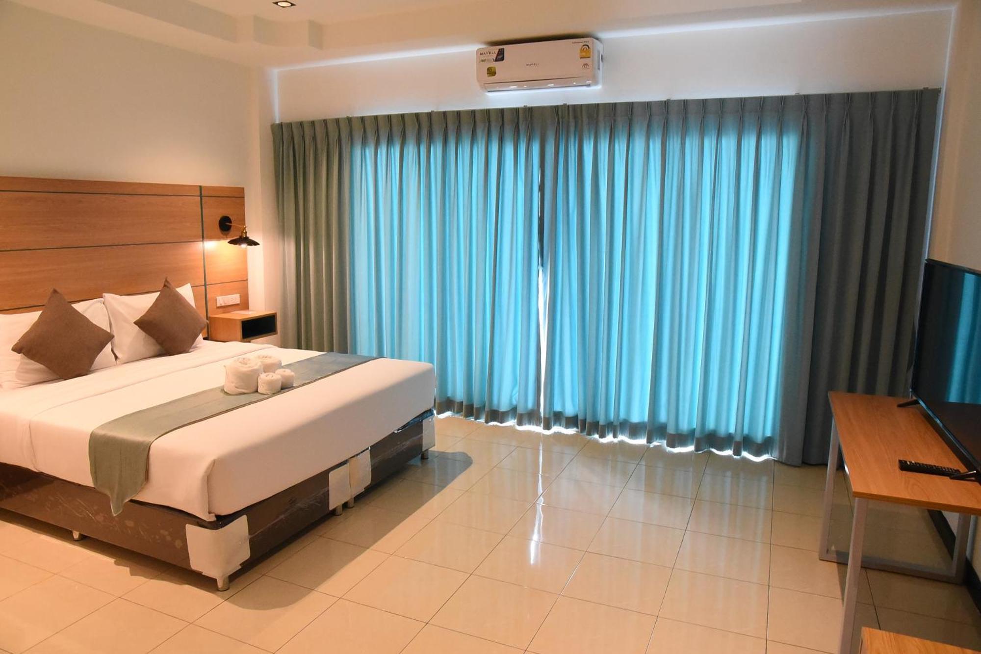 The Base Inn باتايا المظهر الخارجي الصورة