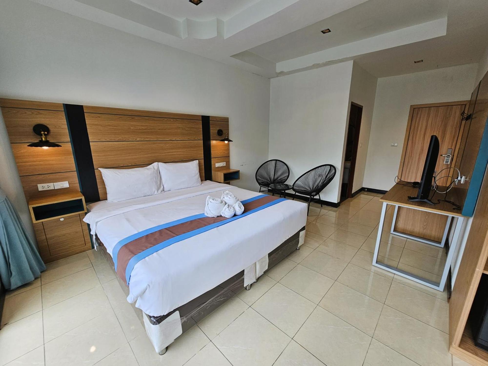 The Base Inn باتايا المظهر الخارجي الصورة