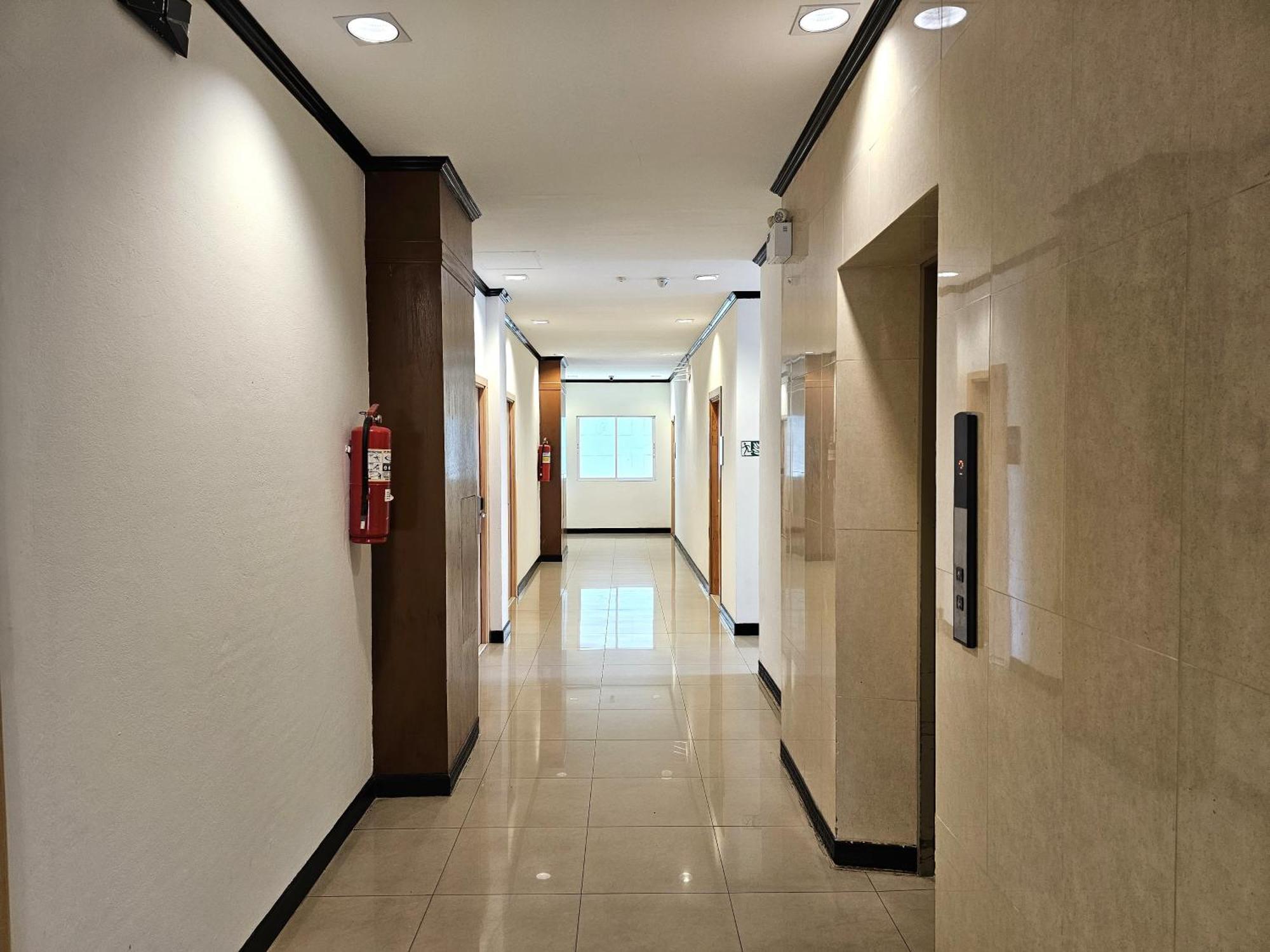 The Base Inn باتايا المظهر الخارجي الصورة